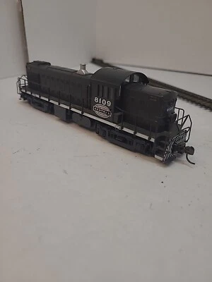 HO Scale KATO New York Central Diesel Locomotive 8109 DC Operated - Image 1 of 4