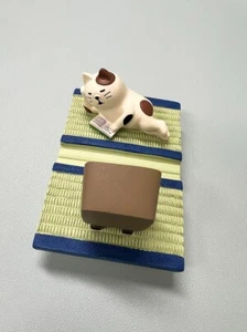 Cute Cat Watching TV Series Resin Phone Smartphone Stand Holder New - Photo 1 sur 11
