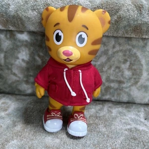 Daniel Tiger's Neighborhood Potty Time Toy Daniel Replacement Doll w Clothes 7" - Picture 1 of 6