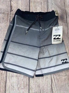 Billabong Sz 4 Board Shorts Swim Trunk No Lining Black Gray NEW - Picture 1 of 4
