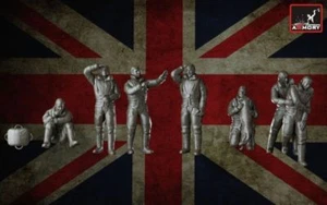 RAF WWII HEAVY BOMBER CREW IN HIGH ALTITUDE OUTFIT, FULL SET 1/144 ARMORY F1401 - Picture 1 of 1