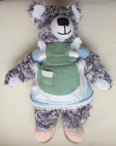 ORSACCHIOTTO GRIGIO FUZZY LAVORATO A MANO VESTITO E GREMBIULE - Foto 1 di 5