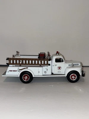 TEXACO 1st GEAR 19-2343/51 FORD Pumper Truck/Fire Chief (sample Edition) - Image 1 of 4