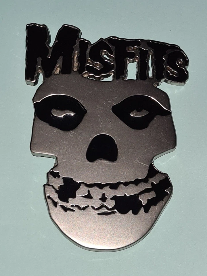 MISFITS FIEND MEN'S SILVER SKULL BELT BUCKLE - image 1 of 4