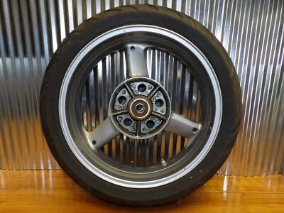 Llanta trasera Triumph 04-05 Daytona 600 / 00-03 TT600 Sprint RS CON NEUMÁTICO T2010345 Foto 1 de 4