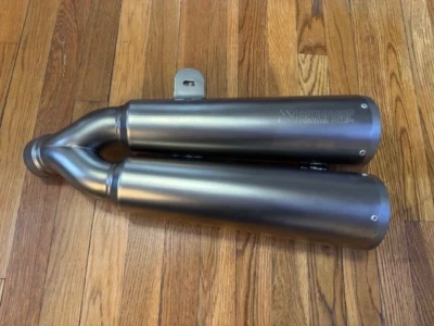 Silenciador de escape BMW R Nine T 9 R9 R9T Akrapovic 2016-2019 18518356969 OEM Foto 1 de 4