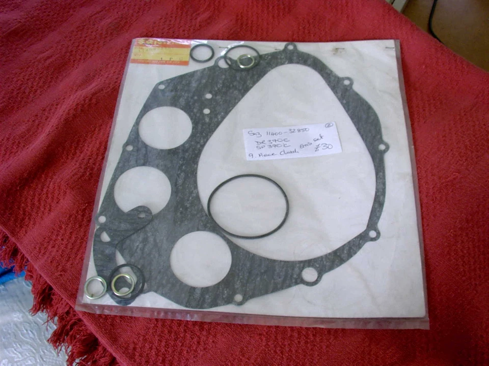 JUEGO DE JUNTAS DE CUBIERTA DE EMBRAGUE SUZUKI DR370C SP370C GEN NUEVO DE 9 PIEZAS 11400-32850 Foto 1 de 1