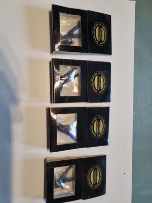 4 Pochettes avec figurines de "pompiers" FF MODELS Ech 1/43.  - Photo 1/4