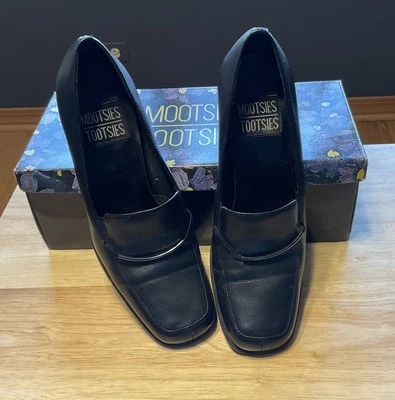 Mootsies Tootsies Tacones Negros con Bloque Grueso Tacón 2 1/2". Talla 7 M. Pre-Loved Foto 1 de 4