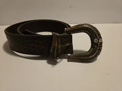 Cinto de couro Justin feminino tamanho 34 fivela de cobre com tachas feito nos EUA - Imagem 1 de 4