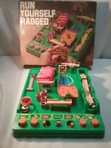 Tomy Run Yourself Ragged Game Tomy 1978 Vintage Tested Working (no hoop) - Picture 1 of 10