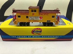 Athearn Ho Scale Union Pacific Wide Vision Caboose Safety Slogan #25534 RTR - Picture 1 of 6