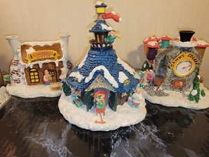3 Pcs Vintage Santa's Town Reindeer Barn Ginger bread house & candy cooker house - Picture 1 of 12