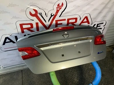 2013 2014 2015 2016 2017 NISSAN SENTRA TRUNK LID COMPLETE OEM Foto 1 de 4