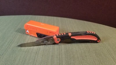 Cuchillo Gerber Utility Survival Drop Point con cuchillas adicionales y portador Foto 1 de 4