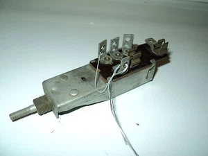 HEADLIGHT SWITCH 6V UNIVERSAL NEW ANDREWS LS-68 - Foto 1 di 3