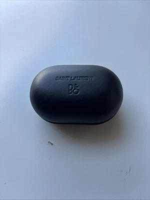 Bang & Olufsen B&O Beoplay E8 3rd Gen Wireless Earbuds Earphones Case - Image 1 of 4