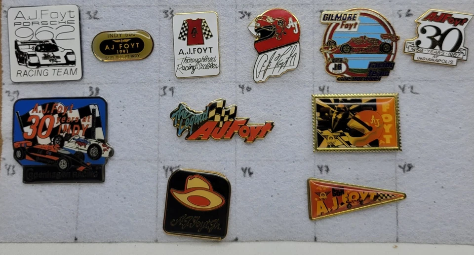 *PICK-A-PIN* INDY 500 AJ FOYT IROC Solapa Sombrero Pin- Varios Estilos Foyt Foto 1 de 1