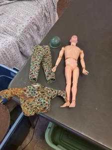 Vintage 1964 Hasbro GI JOE ACTION SOLDIER FIGURE 12" - Foto 1 di 13