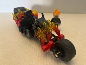 Official LEGO Marvel Ghost Rider Minifigure and Motorcycle Loose Set - Picture 1 of 9