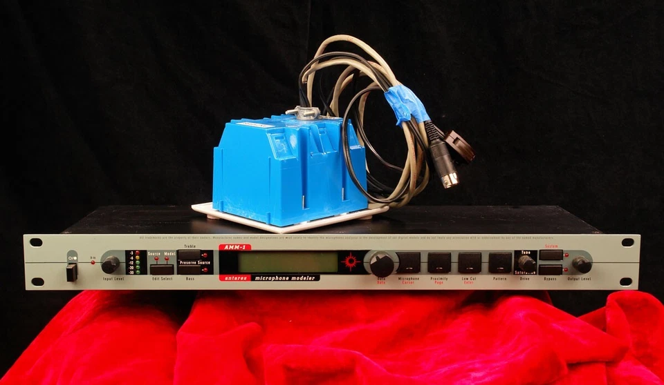 ANTARES AMM 1 MICROPHONE MODELER with SUPERIOR POWER SUPPLY - Image 1 of 1