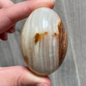 Onyx - Egg (Banded Calcite, Carving, Crystal, Mineral, Gemstone, Healing) - Picture 1 of 3