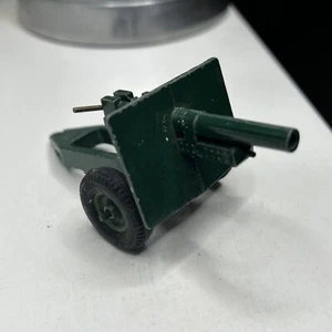 BRITAINS ARMY 25 POUNDER GUN HOWITZER 2026/9705 With Working Projectile Launcher - Picture 1 of 14