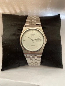 Seiko Herren Quarz 50MT WR Day&Date Armband Uhr 7N43-8001 - Bild 1 von 12