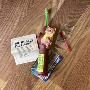 1984 Kenner Star Wars Return Of The Jedi Wicket The Ewok Toothbrush Read - Picture 1 of 12