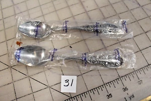 #31 NUEVO Juego de 2 cucharaditas vintage primavera Japón 6-1/2" cubiertos de acero inoxidable - Imagen 1 de 4