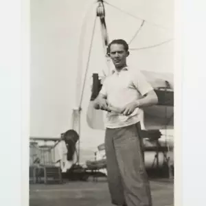 Foto istantanea uomo a bordo nave RMS Berengaria 1935 - Foto 1 di 4