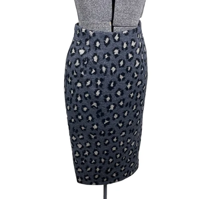 NUEVO CON ETIQUETAS LOFT Falda Lápiz Midi Talla XS Gris Estampado Guepardo WIggle Stretch Foto 1 de 4