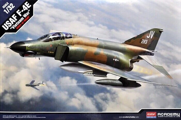 Academy Hobby 12133 1/32 USAF F-4E "Vietnam War" US Air Force Plane Hobby Model