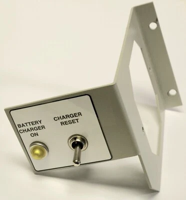 GENERAC TAS TTS ATS Generator Battery Charger ON CHARGER RESET ASSEMBLY - Изображение 1 из 4