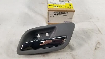 Manija de puerta interior trasera derecha GM Chevrolet GMC 2007-2014 15939085 NUEVA Foto 1 de 4