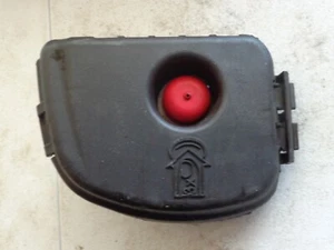 OEM Briggs and Stratton Air Filter Base (595663) and Cover (595660)  (24MA3) - Picture 1 of 3
