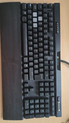 Corsair K 70 RGB MK.2  Mechanische Gaming Tastatur Schwarz - Bild 1 von 4