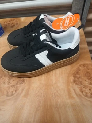 Zapatillas de plataforma Wonder Nation nuevas con etiquetas para niña talla 2 blanco y negro Foto 1 de 4