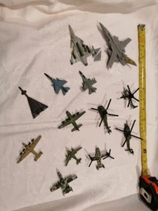 Military Militär 9xFlugzeuge, 3xHubschrauber LGTI 1:200? Modelbau Spur N? Konvol - Bild 1 von 7