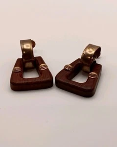 Wooden Triangular screw back earrings - Bild 1 von 5