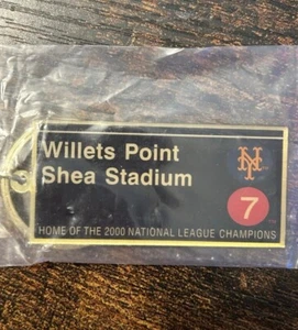 New York Mets Shea Stadium Willets Point Subway Series Key Chain 2000 New Sealed - Picture 1 of 3
