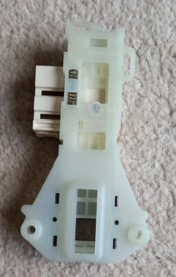 Hotpoint BWM129 Washing Machine Door  Lock - Image 1 of 2