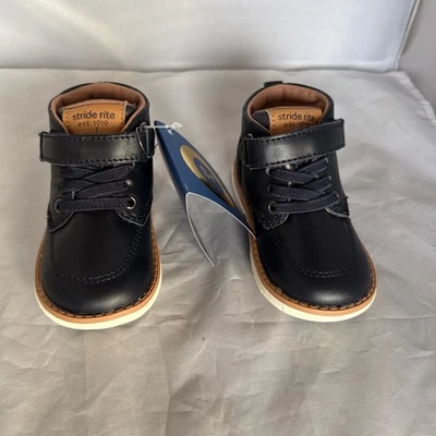 Bota Stride Rite Quinn de cuero fácil de encender/apagar para niños nueva en caja niño pequeño talla 5,5 azul marino Foto 1 de 4