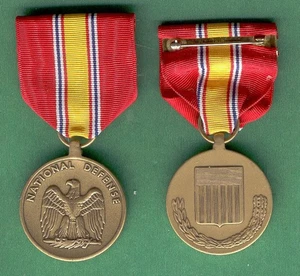 US NATIONAL DEFENSE SERVICE MEDAL - Picture 1 of 1