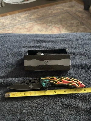 Faca dobrável tática olho de cobra com assistência - Imagem 1 de 4