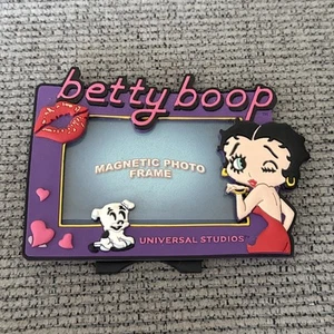 Imán de nevera con marco de goma Betty Boop Universal Studios 2,25" x 3,25" - Imagen 1 de 4