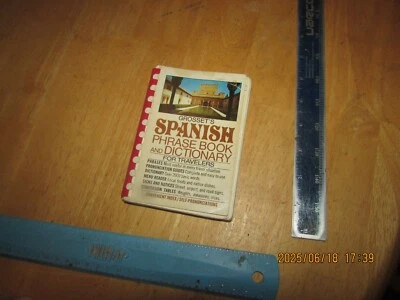 Grosset's Spanish Phrase Book and Dictionary for Travelers (1981, Spiral Paperba - Image 1 of 4