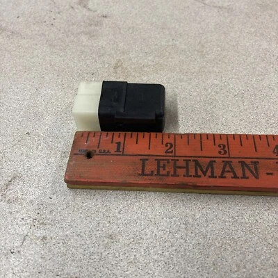 GENUINE OEM HORN RELAY (1M) for Nissan Infiniti (25630-79960) - Image 1 of 4