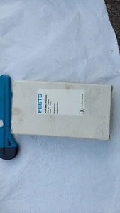 New Festo VSVA-B-B52-H-A1-1R5L 534557 Solenoid Valve - Picture 1 of 3