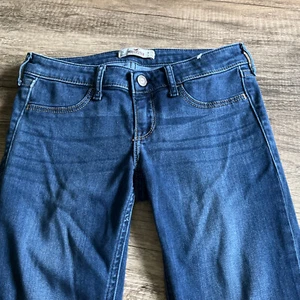 HOLLISTER California Women's Light Wash Skinny Jeans Size 3L W26 L31 - Picture 1 of 4